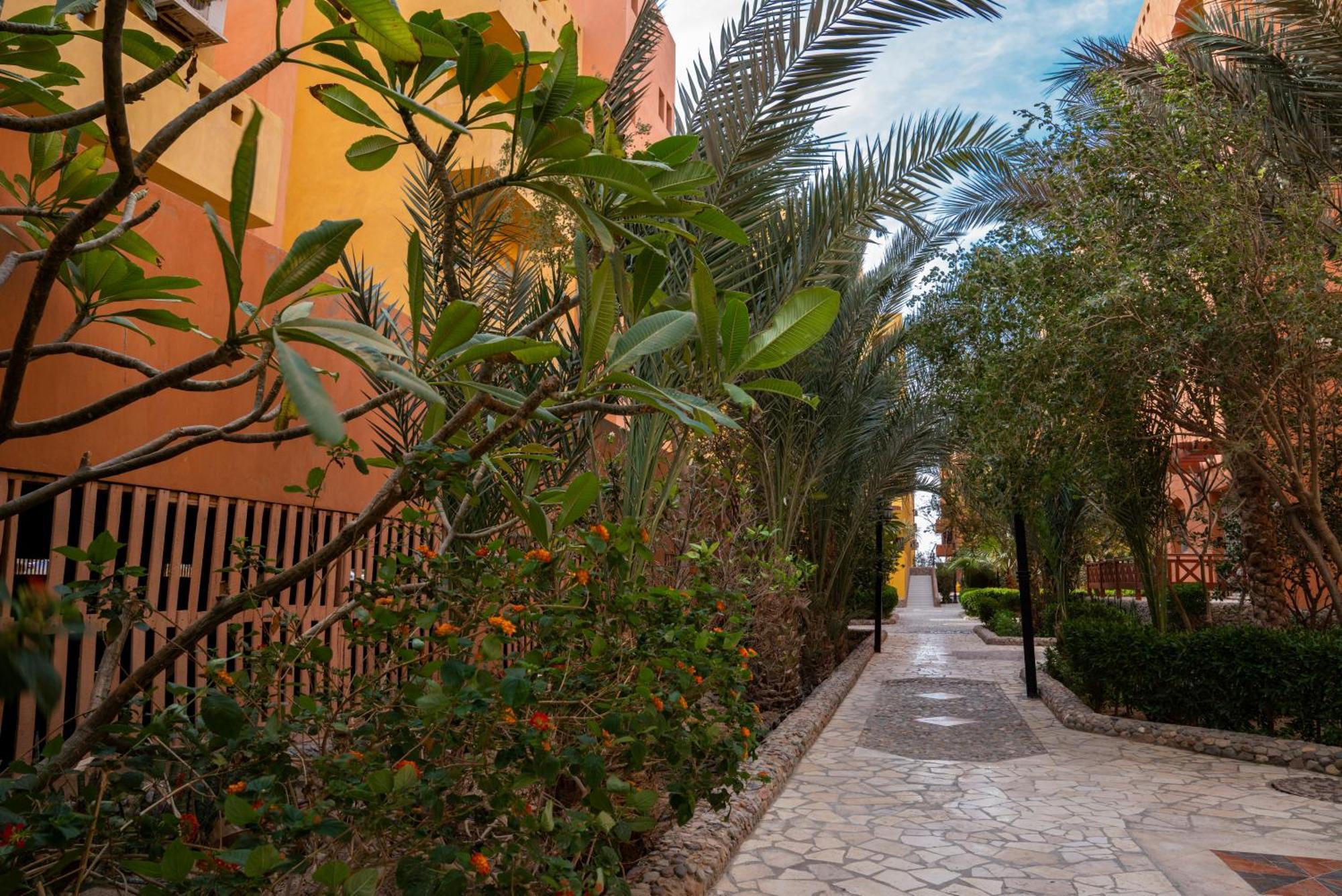 Al Dora Residence Suites Hurghada Bagian luar foto
